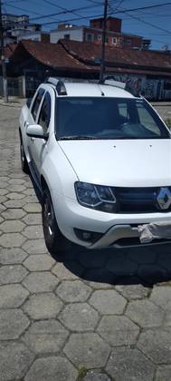 RENAULT DUSTER OROCH 1.6 16V SCE FLEX DYNAMIQUE MANUAL RENAULT DUSTER OROCH 1.6 16V SCE FLEX DYNAMIQUE MANUAL